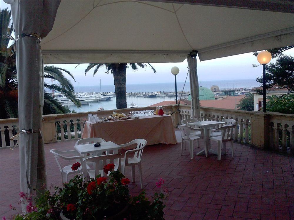 Hotel Miramare Imperia Exterior foto